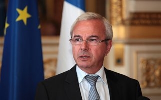 Λεονετί: Ανοιχτό ενδεχόμενο η έξοδος από ευρώ και ΕΕ - Media