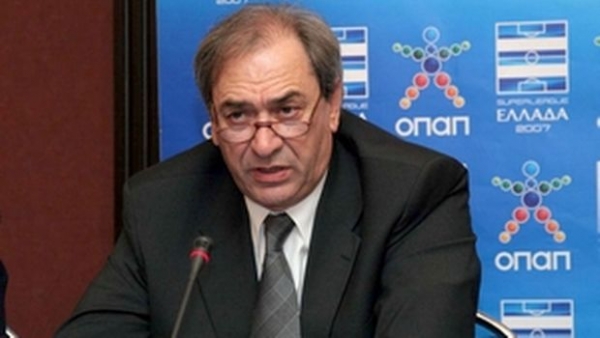 Γελάει ο κόσμος - Media