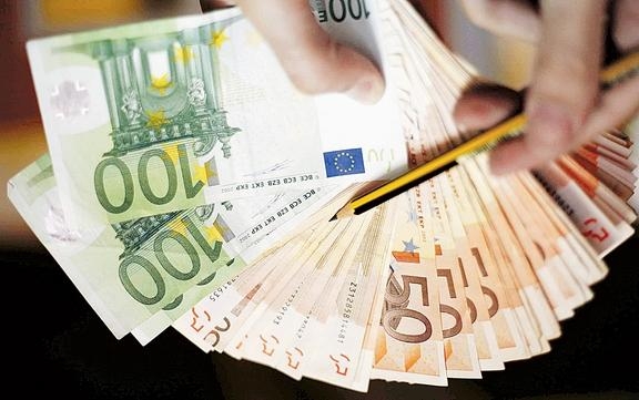 Στα 20,5 δις ευρώ διαμορφώθηκε το έλλειμμα στο 11μηνο - Media