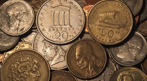 NYT: «Μελετώντας τη μέρα που η Ελλάδα θα αποχωρήσει από το ευρώ» - Media