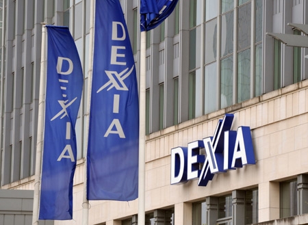 Moody’s: Υποβάθμισε την Dexia - Media