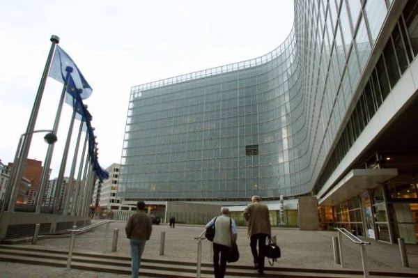 Κομισιόν: Πρόταση για ευρωπαϊκή επαγγελματική ταυτότητα - Media
