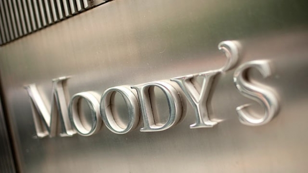 Προειδοποίηση του Moody’s για το τριπλό Α της Βρετανίας - Media