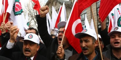 Σε τεντωμένο σχοινί οι σχέσεις Γαλλίας - Τουρκίας - Media