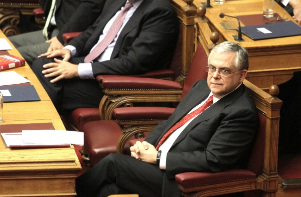 ΙΟΒΕ: «Μια πολιτική σταθερότητα βελτιώνει την οικονομία» - Media