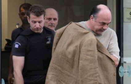 Δεν αποφυλακίζονται Μπέος-Τσακογιάννης - Media