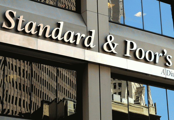 Σε επιλεκτική χρεοκοπία η Ελλάδα από την S&P - Media