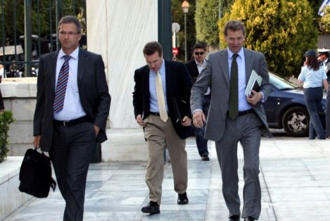 Πιέζει για αξιολόγηση ένστολων και εκπαιδευτικών η τρόικα  - Media