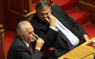 Σύσκεψη Βενιζέλου - Κουτρουμάνη για τα μέτρα - Media