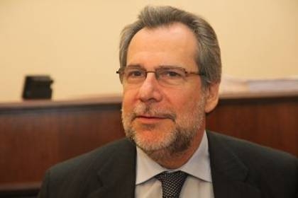Ανοιχτή επιστολή  Παπουτσή για τη βία στα γήπεδα - Media
