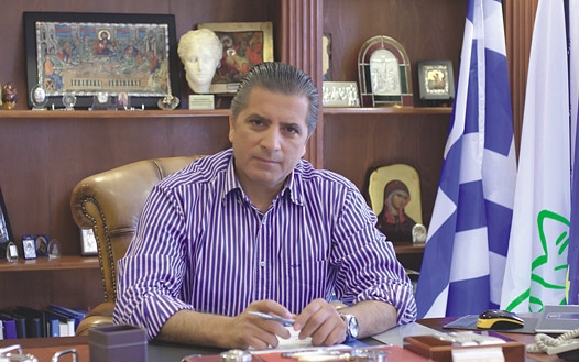 Παραιτήθηκε από τον μισθό του για ένα μήνα ο δήμαρχος Αμαρουσίου - Media