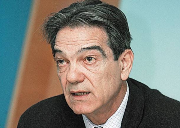 Πιο ψηλά, πιο μεγάλα, πιο ογκώδη! - Media