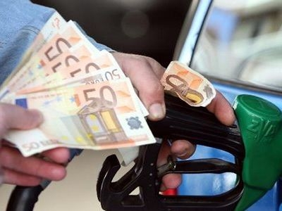 Έως 500 εκατ. ετησίως «χάνει» το κράτος από το λαθρεμπόριο καυσίμων - Media