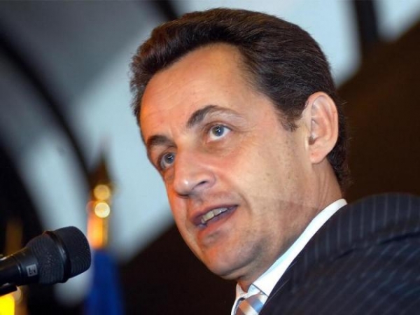 Σαρκοζί: Λύθηκε το πρόβλημα της Ελλάδας    - Media