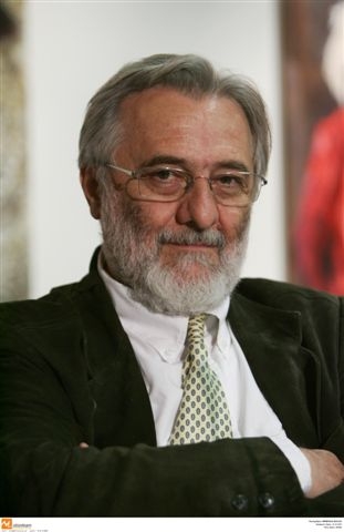 Ο Γιάννης Σμαραγδής παρουσιάζει τους «Έλληνες Ευεργέτες» - Media