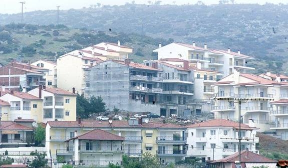 ΥΠΟΙΚ: Αποσύρονται οι διατάξεις για τεκμήρια σε πατάρια, σοφίτες, υπόγεια - Media