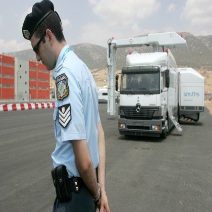 Εντοπίστηκε φορτηγό με 20.000 πακέτα τσιγάρα στη Θεσσαλονίκη - Media