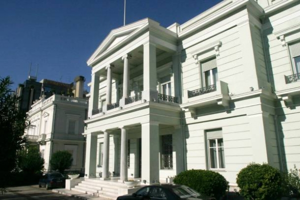 ΥΠΕΞ: Η Ελλάδα δεν παραιτείται των αξιώσεών της για τις γερμανικές αποζημιώσεις    - Media