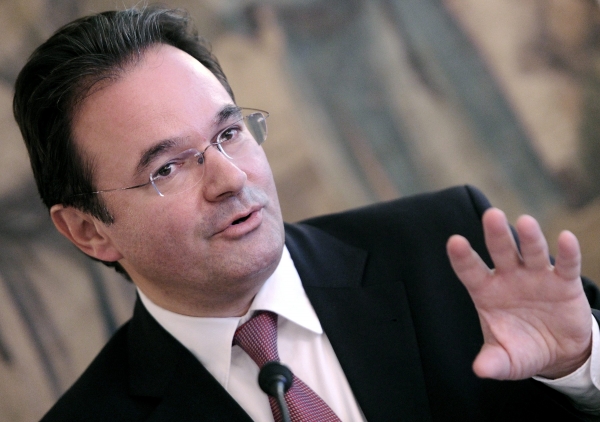 Παπακωνσταντίνου: Δεν μετάνιωσα που μπήκαμε στο μνημόνιο - Media
