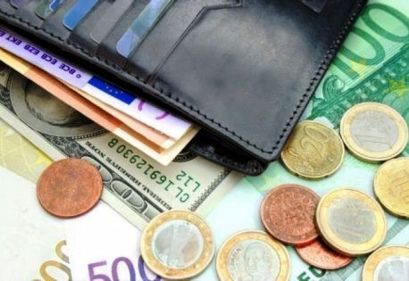 Δέσμευση λογαριασμών και καταθέσεων χωρίς ακρόαση - Media