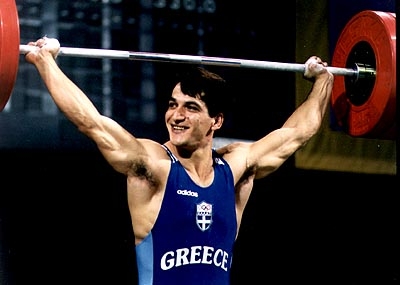 Κι εσύ τέκνον Πύρρε! - Media