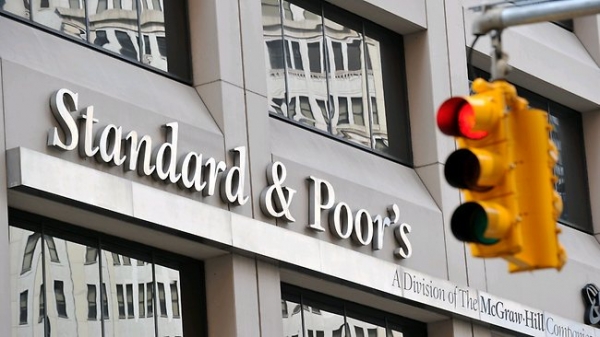 S&P: Υποβάθμιση της Ισπανίας κατά δύο μονάδες - Media