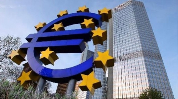 Εν αναμονή νέων μέτρων για την ανάπτυξη από την ΕΚΤ - Media