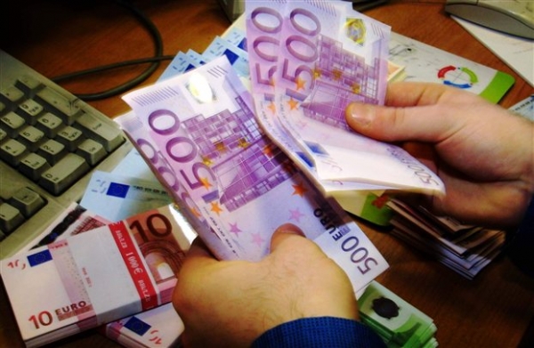 Στάση αναμονής για τις πολιτικές εξελίξεις τηρούν οι Βρυξέλλες - Media