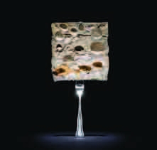 Τα ενσταντανέ μιας πλαστής ευημερίας - Media