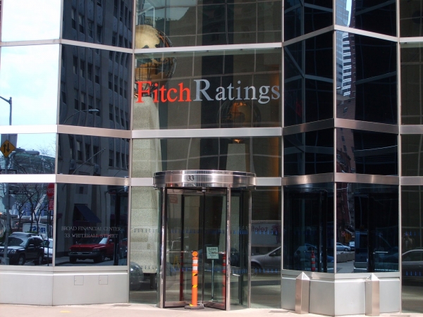 Fitch: Απίθανη η έξοδος της Ελλάδας από την ευρωζώνη - Media