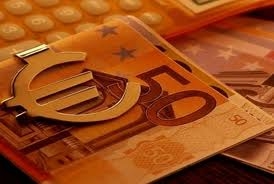 Υπέρ της έκδοσης ευρωομολόγων τάχθηκαν Γιουνκέρ και Μοσκοβισί - Media