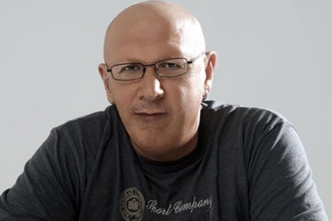 Λάκης Παπαδόπουλος: «Ξανασήκωσα ψηλά τα ρεβέρ μου» - Media