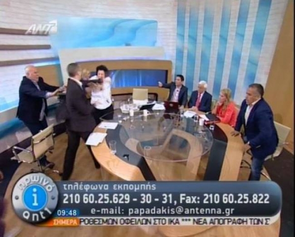 Μήνυση και αγωγή από Παπαδάκη σε Ζούλα - Media
