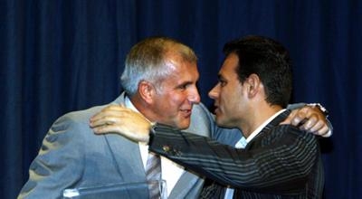 Συγκίνηση στο "αντίο" του Ομπράντοβιτς - Media