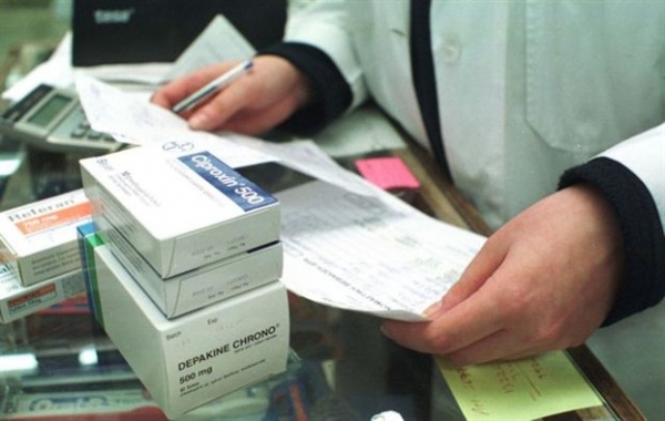 Συνεχίζονται οι κινητοποιήσεις των φαρμακοποιών Αττικής - Media