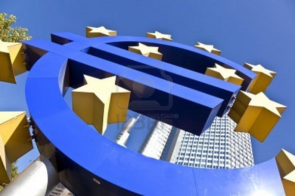 Ανοικτό το ενδεχόμενο μείωσης των επιτοκίων της ΕΚΤ - Media