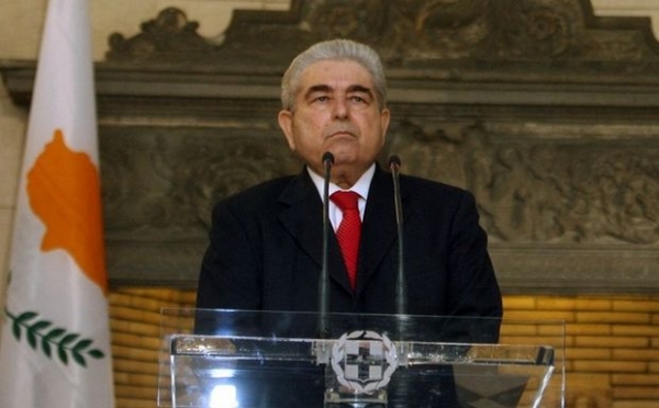 Η Κύπρος συζητά δάνειο από Ε.Ε. ή Ρωσία - Media