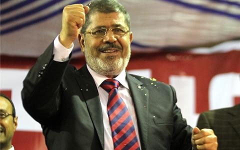 Ο Μοχάμεντ Μούρσι της Μουσουλμανικής Αδελφότητας νέος πρόεδρος της Αιγύπτου - Media