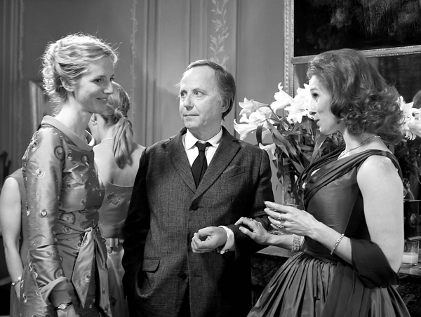 Οι γυναίκες του τελευταίου ορόφου - Media