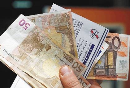 Σε 5 δόσεις το χαράτσι ακινήτων για το 2012 - Media