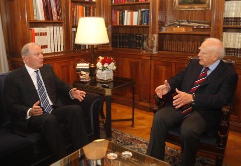 Προβόπουλος: Επιστρέφουν στην Ελλάδα οι καταθέσεις - Media