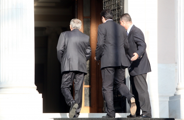 Προτάσσουν την επιμήκυνση οι τρεις πολιτικοί αρχηγοί - Media
