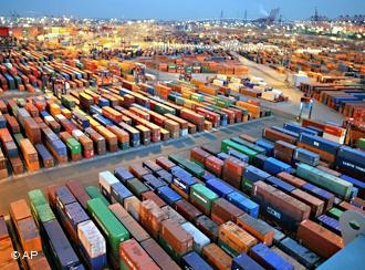 «Πρωταθλήτρια» στο εμπορικό πλεόνασμα η Γερμανία   - Media