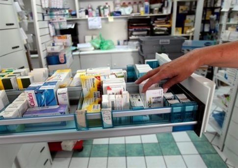 Αναστέλλουν την πίστωση στον ΕΟΠΠΥ και οι φαρμακοποιοί της Αττικής - Media