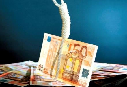 600 ευρώ για κάθε αναδιάρθρωση και φορολογία!  - Media