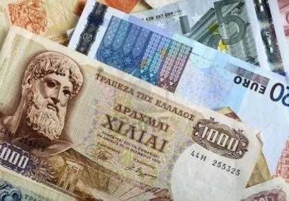Μπαράζ δημοσιευμάτων για πιθανή εγκατάλειψη του ευρώ από την Ελλάδα - Media