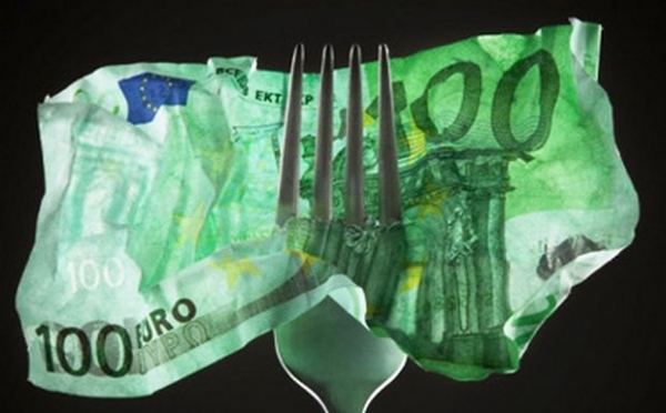 Υπό αυστηρή επιτήρηση η Ελλάδα λόγω διαφθοράς - Media