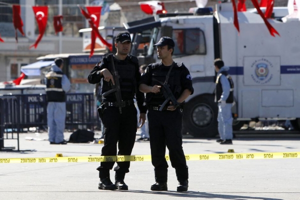 Αιματηρή επίθεση αυτοκτονίας στην Κωνσταντινούπολη   - Media