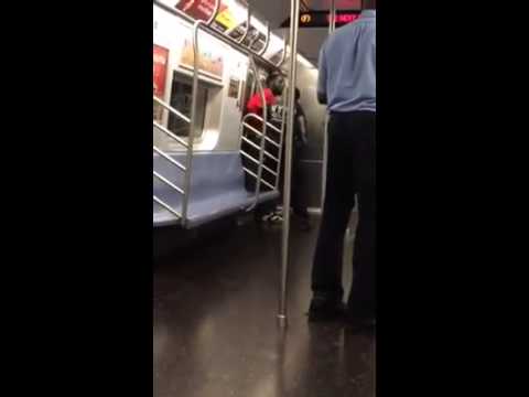 Τον συνέλαβαν επειδή κοιμόταν στο μετρό! (Video) - Media