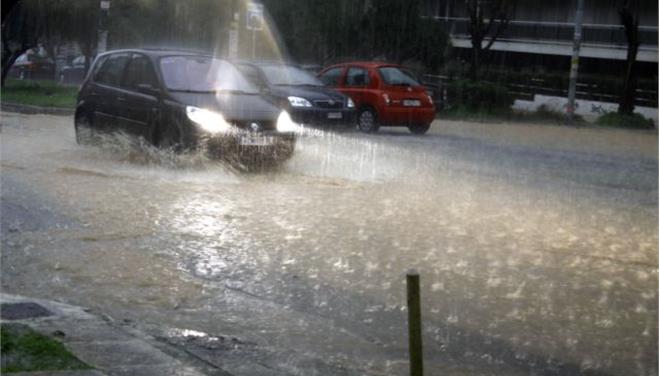 Ένας νεκρός από τις βροχοπτώσεις στο Ωραιόκαστρο - Media